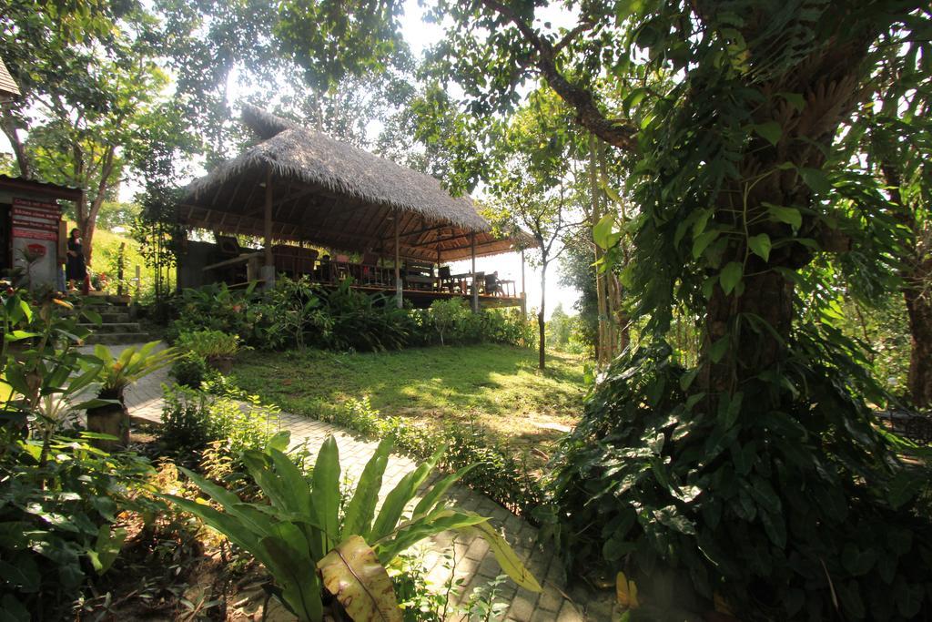 Chomjan Resort Koh Phayam Zewnętrze zdjęcie