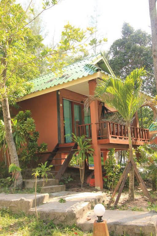 Chomjan Resort Koh Phayam Zewnętrze zdjęcie