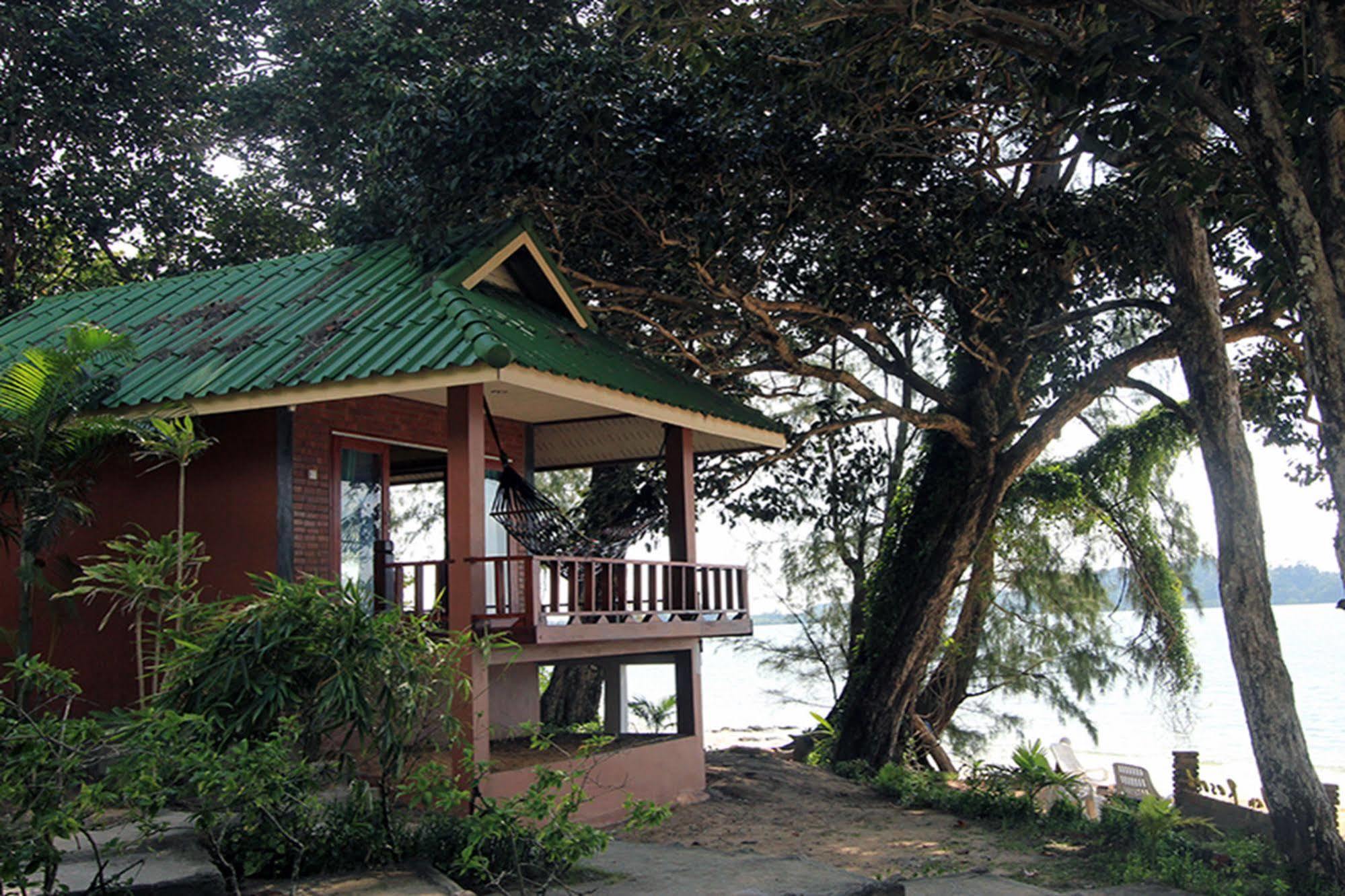 Chomjan Resort Koh Phayam Zewnętrze zdjęcie