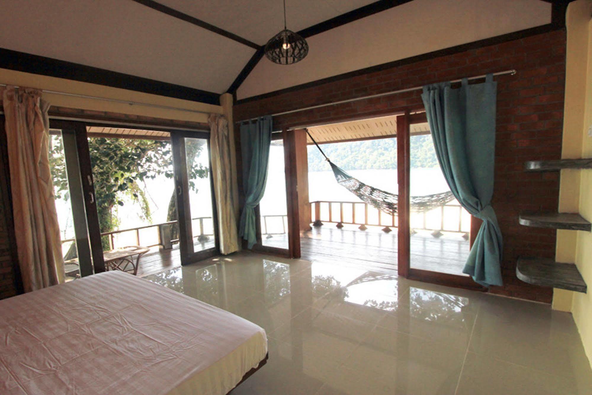 Chomjan Resort Koh Phayam Zewnętrze zdjęcie