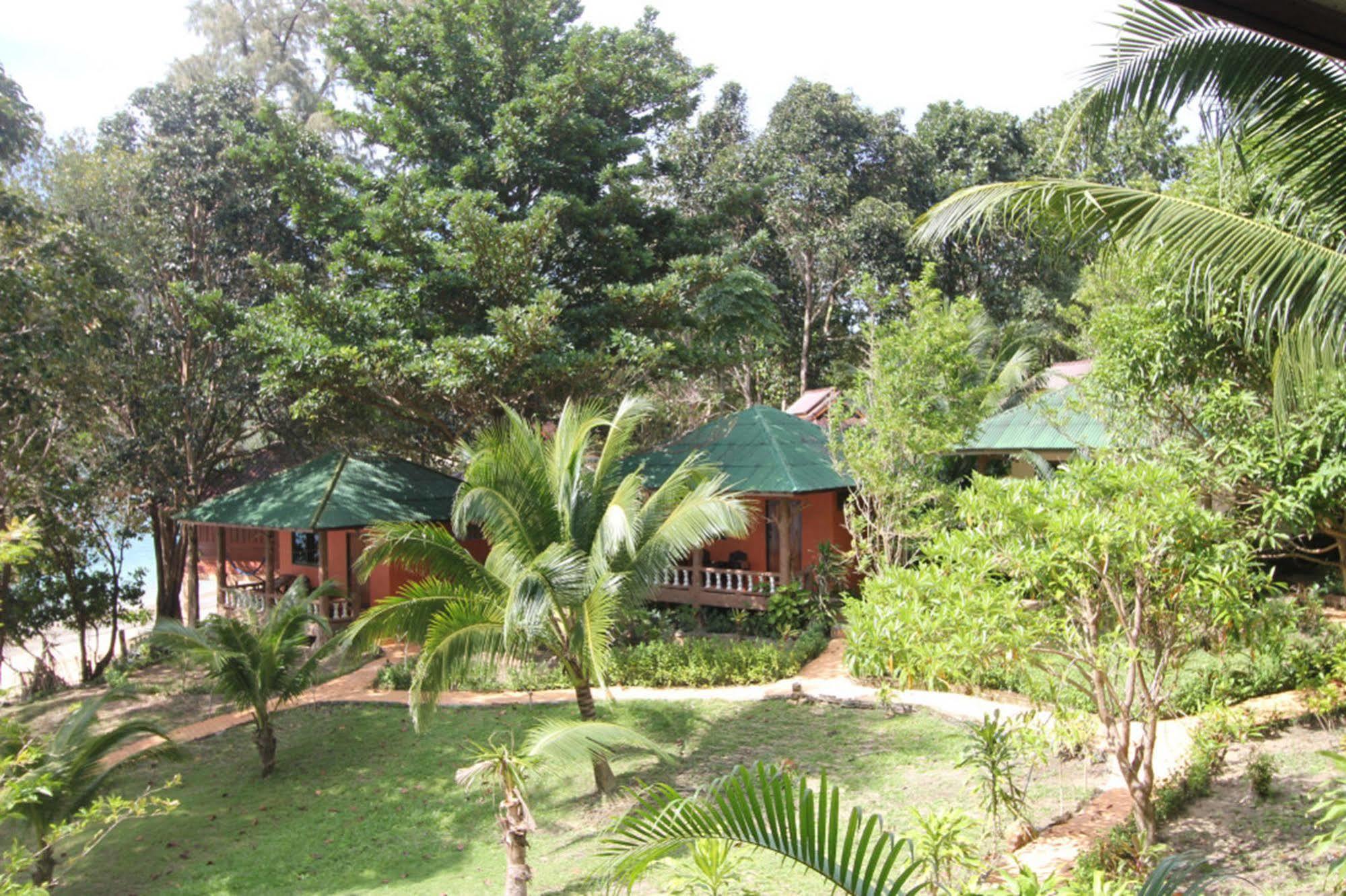 Chomjan Resort Koh Phayam Zewnętrze zdjęcie