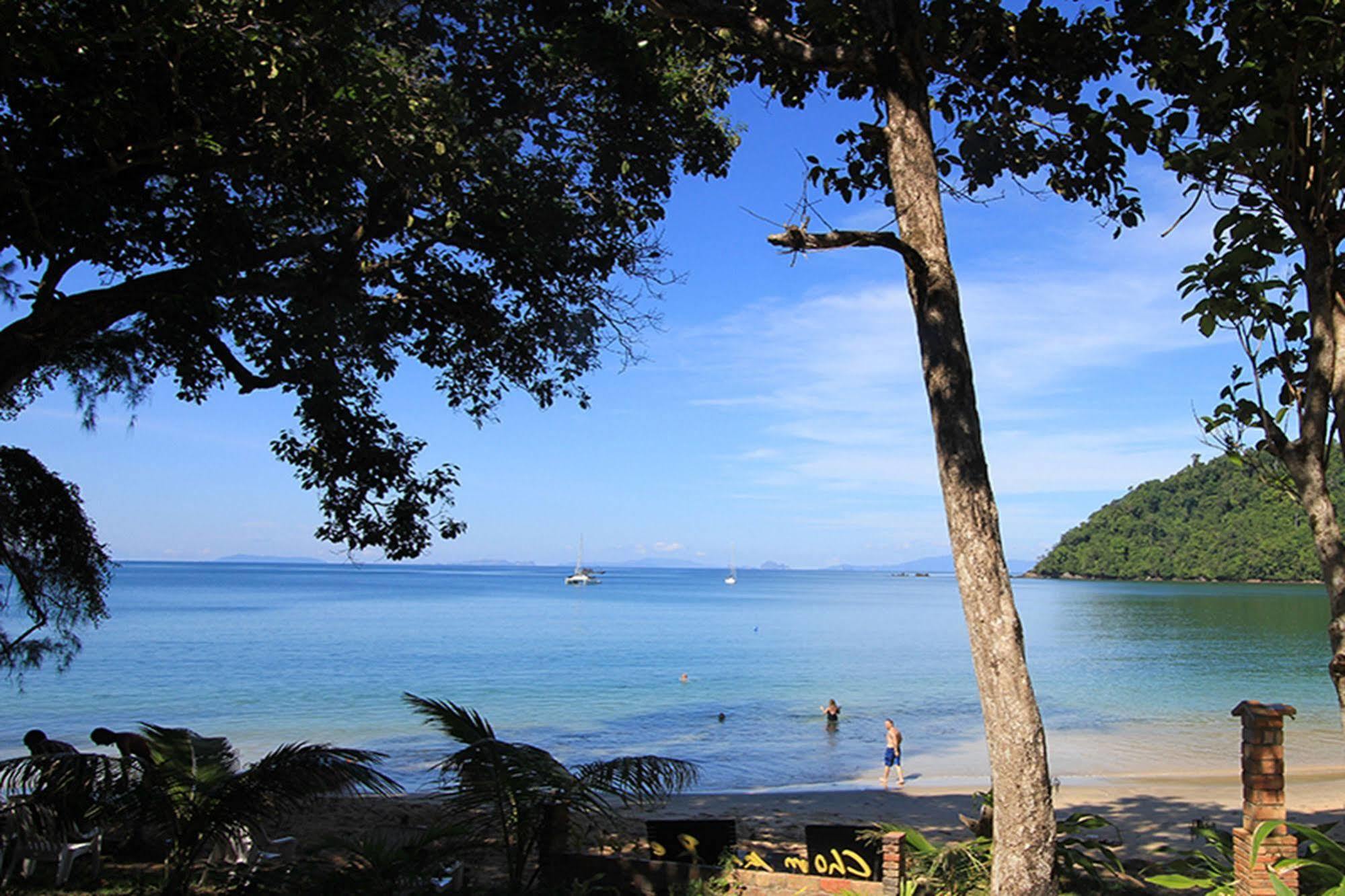 Chomjan Resort Koh Phayam Zewnętrze zdjęcie
