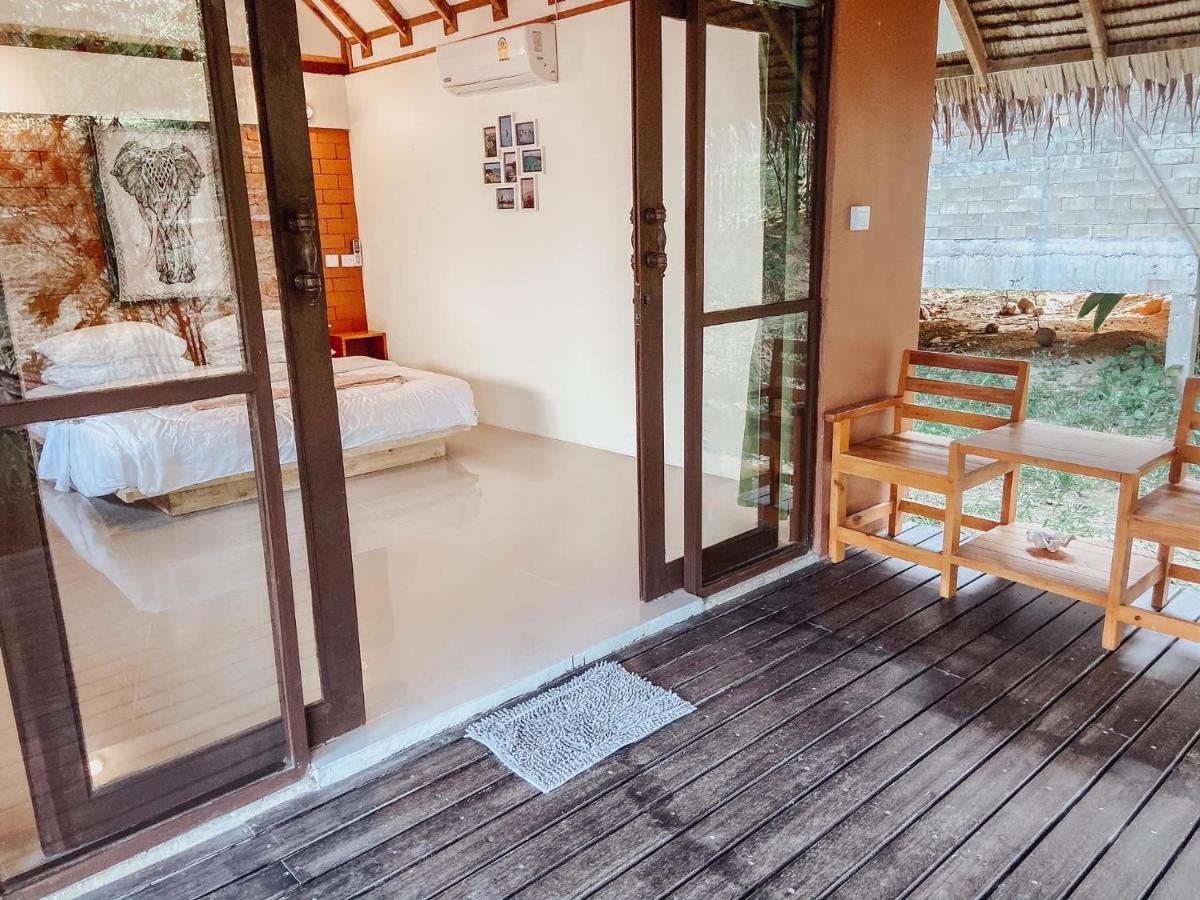 Chomjan Resort Koh Phayam Zewnętrze zdjęcie